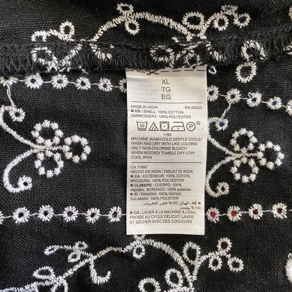 Off shoulder XL black dress with eyelet detail - Picture 4 of 5